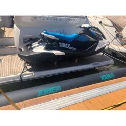 Jobe Infinity Defender - 2m Inflatable Boat Fender -WaveX Pro Outlet Store jobe infinity defender 4m inflatable boat fender 281020006 2 500x500 2